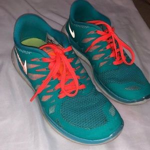 nike running shoes
